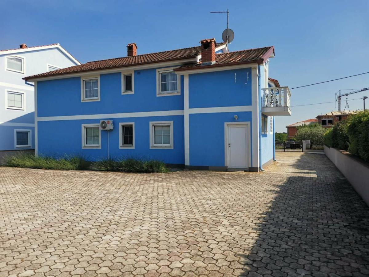 Apartments Toni Poreč Extérieur photo