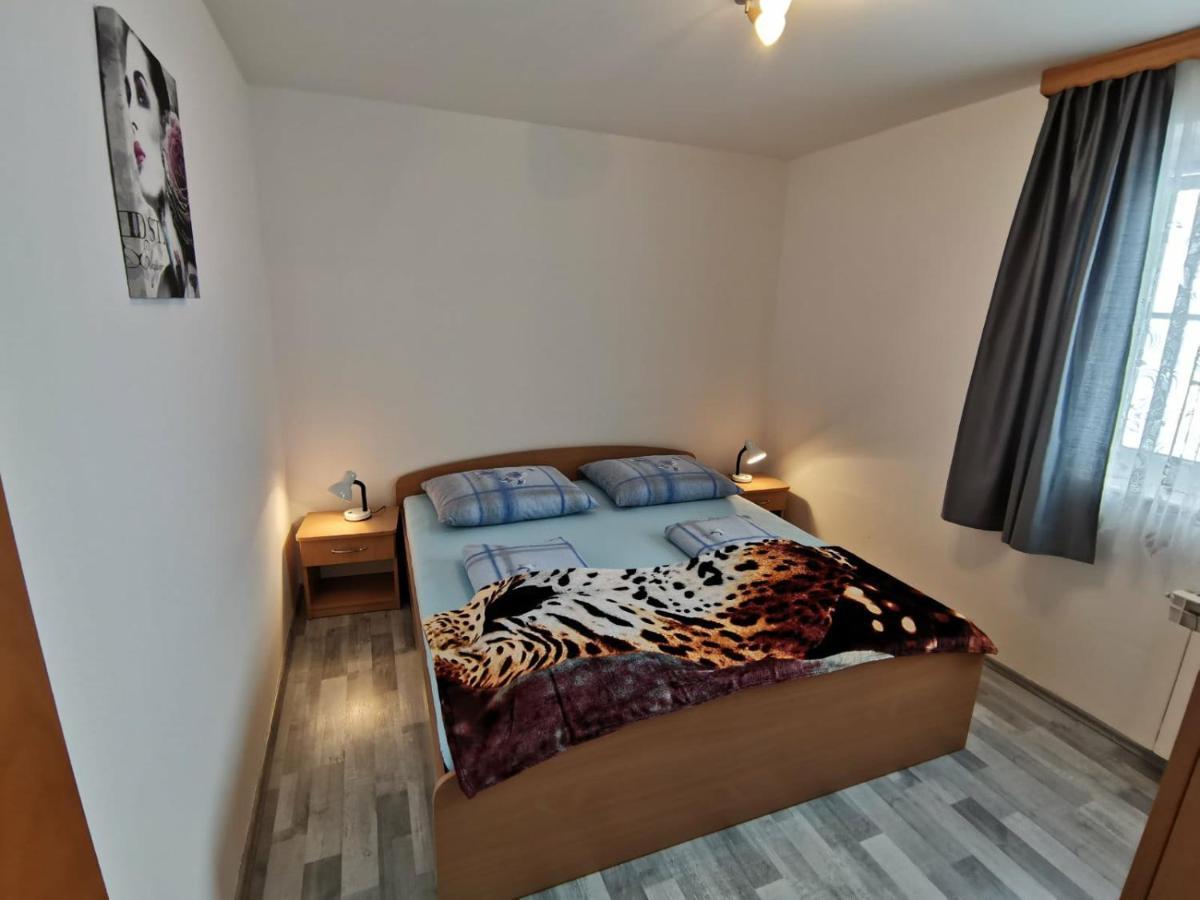 Apartments Toni Poreč Extérieur photo