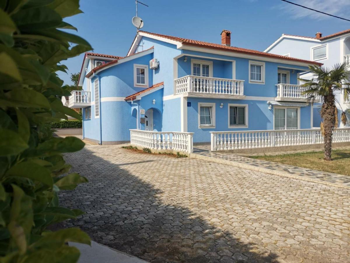 Apartments Toni Poreč Extérieur photo